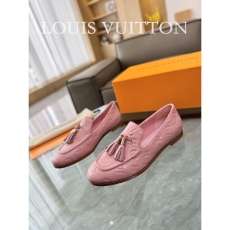 Louis Vuitton Low Shoes